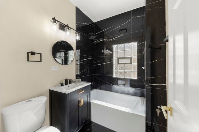 1335 Wesley Avenue, Berwyn, IL 60402