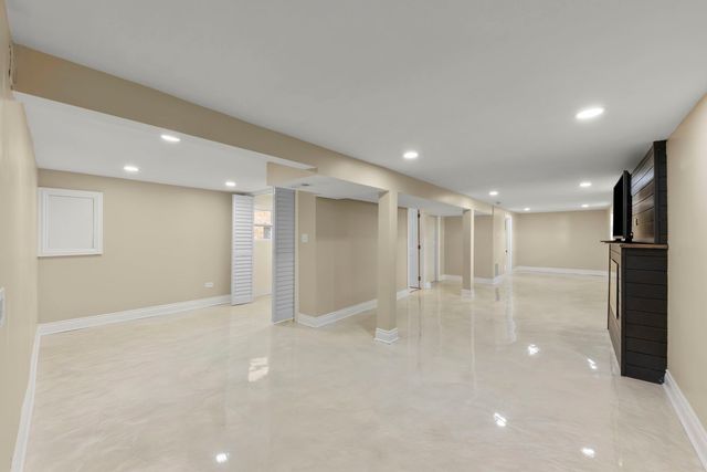 1335 Wesley Avenue, Berwyn, IL 60402