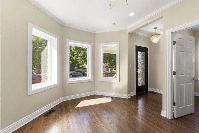 1335 Wesley Avenue, Berwyn, IL 60402