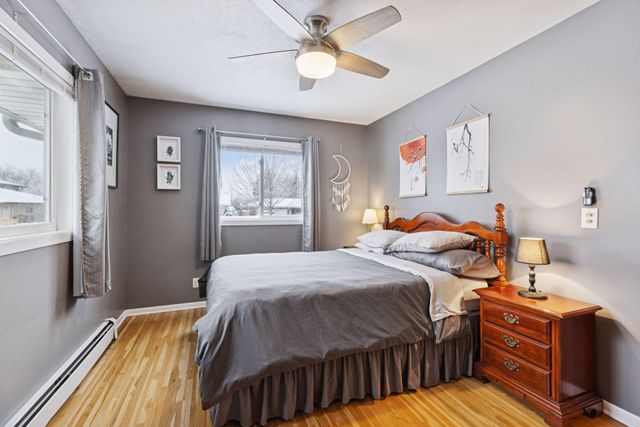 1297 Pinewood Drive, Woodbury, MN 55125