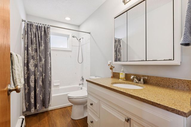 1297 Pinewood Drive, Woodbury, MN 55125