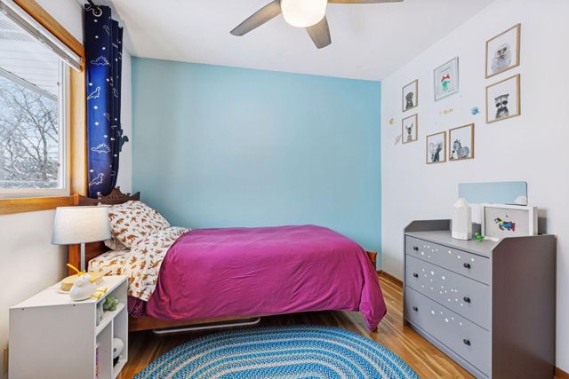 1297 Pinewood Drive, Woodbury, MN 55125