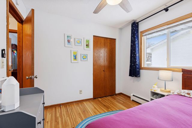 1297 Pinewood Drive, Woodbury, MN 55125