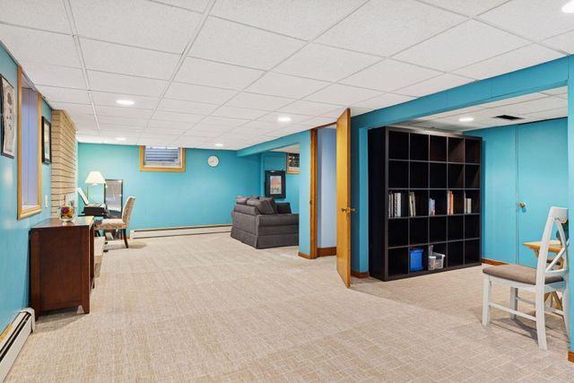 1297 Pinewood Drive, Woodbury, MN 55125