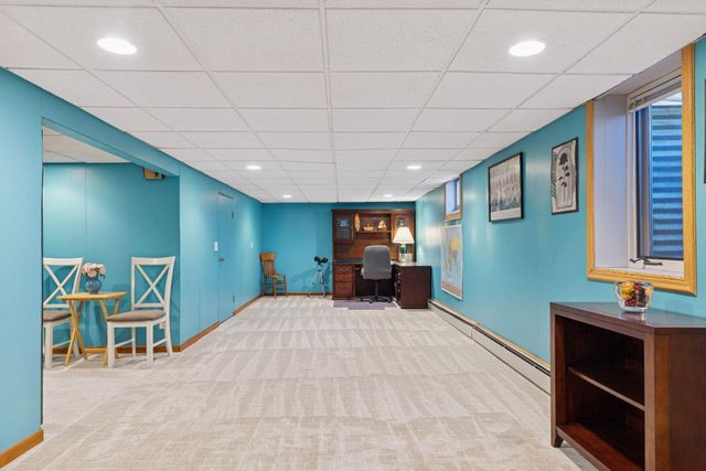 1297 Pinewood Drive, Woodbury, MN 55125