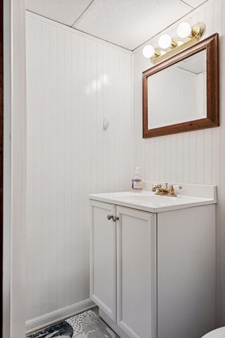 1297 Pinewood Drive, Woodbury, MN 55125