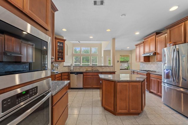 5515 Mangrove Creek Lane, Sugar Land, TX 77479