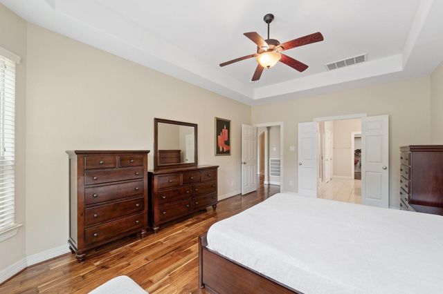 5515 Mangrove Creek Lane, Sugar Land, TX 77479