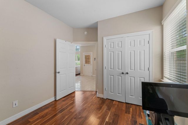 5515 Mangrove Creek Lane, Sugar Land, TX 77479