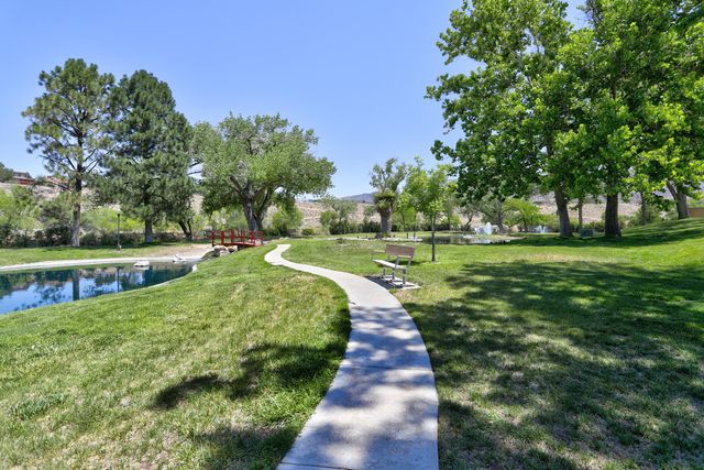 608 Meadow Green Court SE, Albuquerque, NM 87123