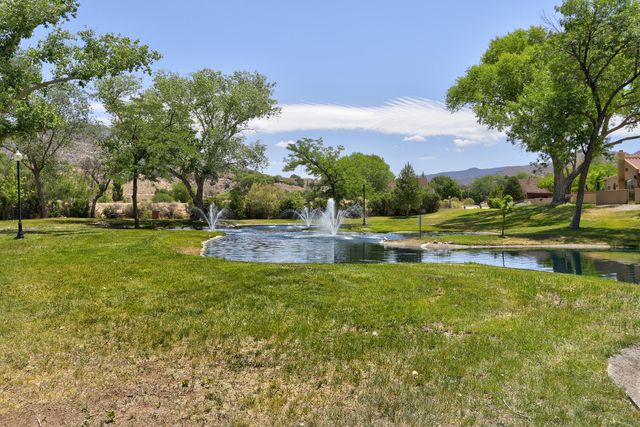 608 Meadow Green Court SE, Albuquerque, NM 87123