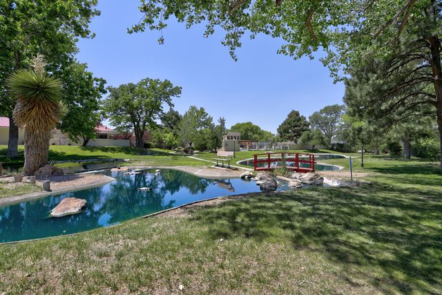 608 Meadow Green Court SE, Albuquerque, NM 87123