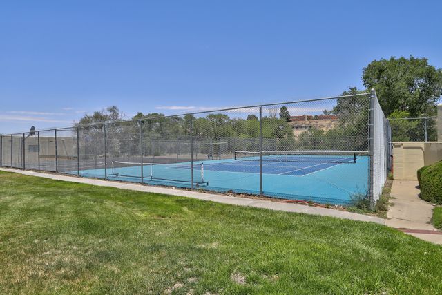 608 Meadow Green Court SE, Albuquerque, NM 87123