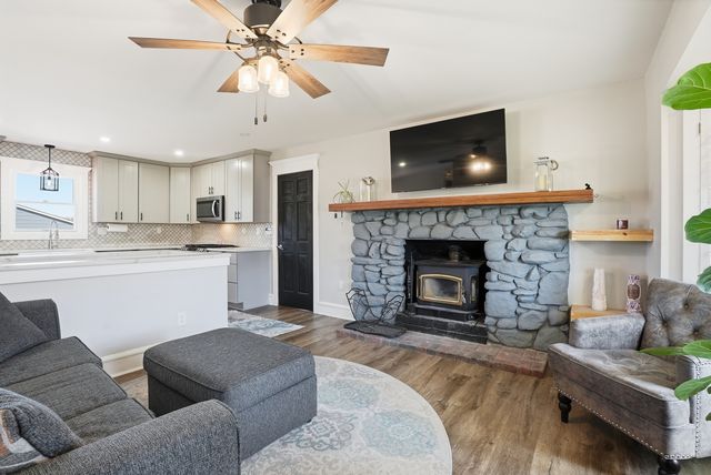 911 Somerset Street, New Lenox, IL 60451