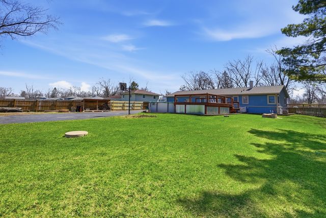 911 Somerset Street, New Lenox, IL 60451