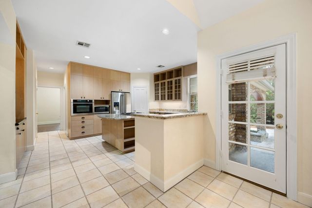 19802 Sapphire Circle, Magnolia, TX 77355