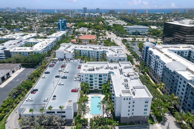 2421 NE 65th Street 209, Fort Lauderdale, FL 33308