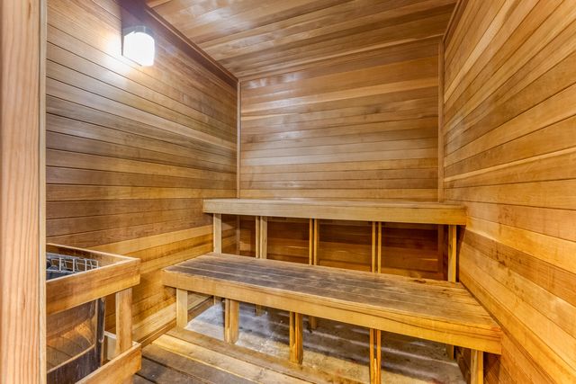 2421 NE 65th Street 209, Fort Lauderdale, FL 33308