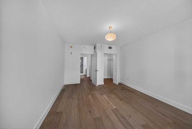 2421 NE 65th Street 209, Fort Lauderdale, FL 33308