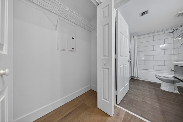 2421 NE 65th Street 209, Fort Lauderdale, FL 33308