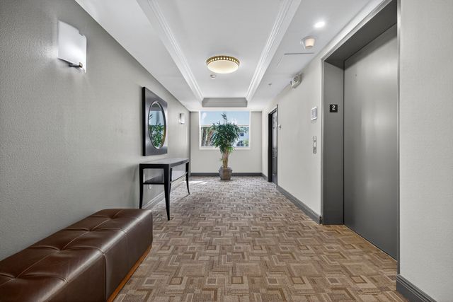 2421 NE 65th Street 209, Fort Lauderdale, FL 33308