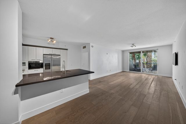 2421 NE 65th Street 209, Fort Lauderdale, FL 33308