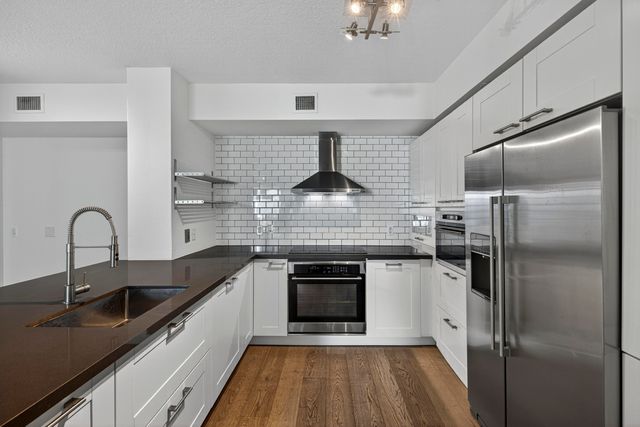 2421 NE 65th Street 209, Fort Lauderdale, FL 33308