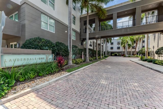 2421 NE 65th Street 209, Fort Lauderdale, FL 33308