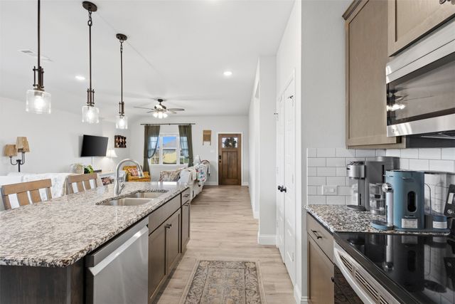 103 Olivia Street, Hillsboro, TX 76645