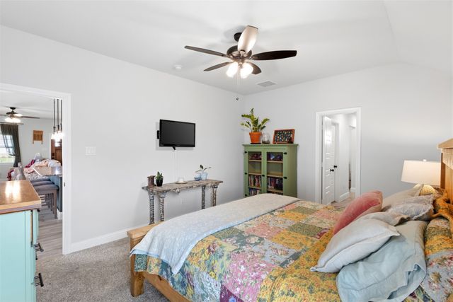 103 Olivia Street, Hillsboro, TX 76645