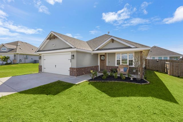 103 Olivia Street, Hillsboro, TX 76645