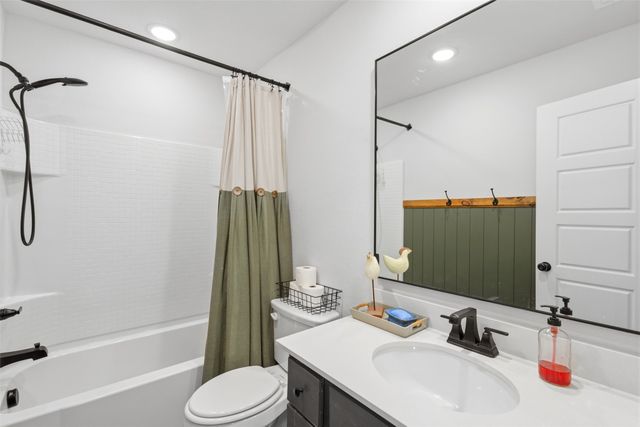 103 Olivia Street, Hillsboro, TX 76645