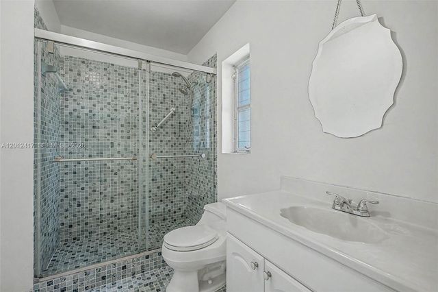 11380 SW 131st St, Miami, FL 33176