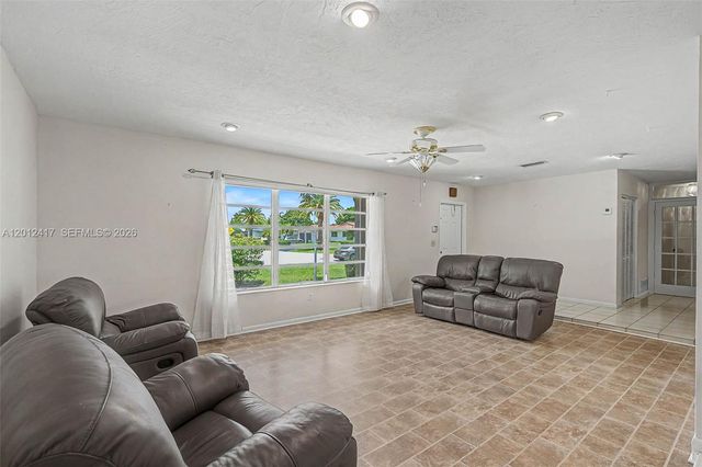 11380 SW 131st St, Miami, FL 33176