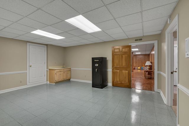 161 Graystone Dr, Gallatin, TN 37066