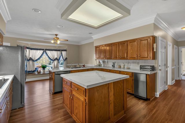 161 Graystone Dr, Gallatin, TN 37066