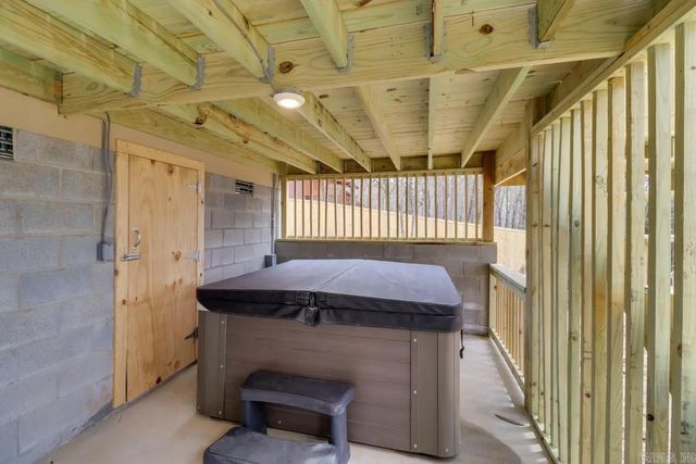 272 Highland Road, Tumbling Shoals, AR 72581