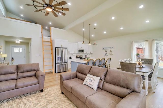 272 Highland Road, Tumbling Shoals, AR 72581