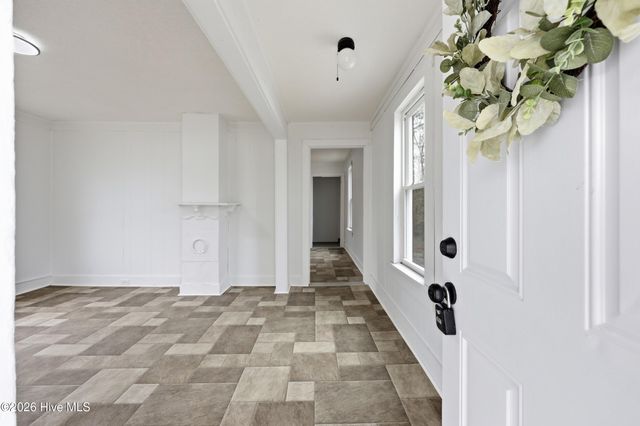 200 Queen Street, Elizabeth City, NC 27909