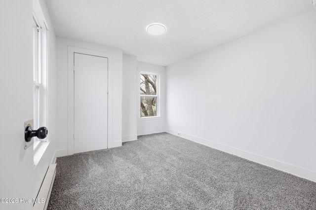 200 Queen Street, Elizabeth City, NC 27909