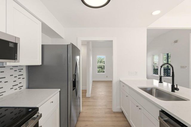 814 W Mary ST B, Austin, TX 78704