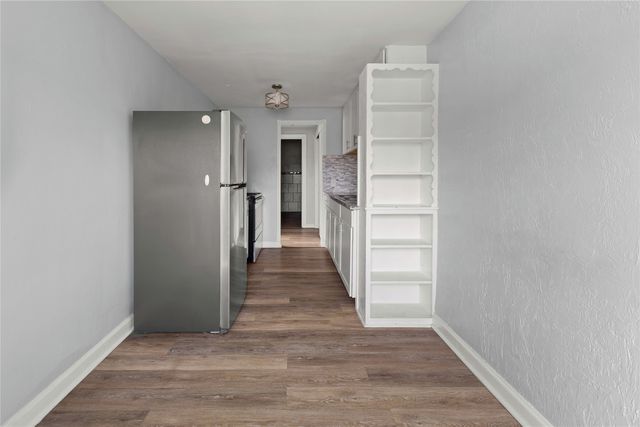 38 N PARK Row, Erie, PA 16501