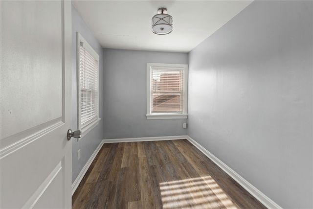 38 N PARK Row, Erie, PA 16501