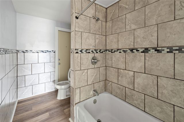 38 N PARK Row, Erie, PA 16501