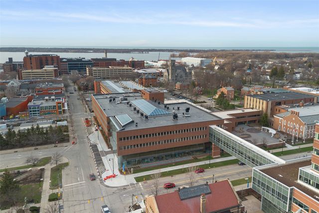 38 N PARK Row, Erie, PA 16501