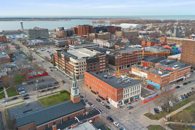 38 N PARK Row, Erie, PA 16501