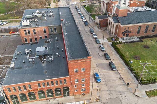 38 N PARK Row, Erie, PA 16501