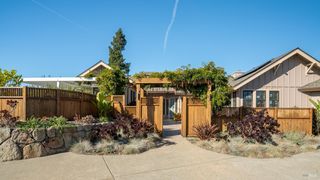3971 Rincon Ridge Dr W, Santa Rosa, CA 95404