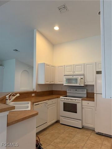 1826 Lockhaven CT, Lehigh Acres, FL 33972