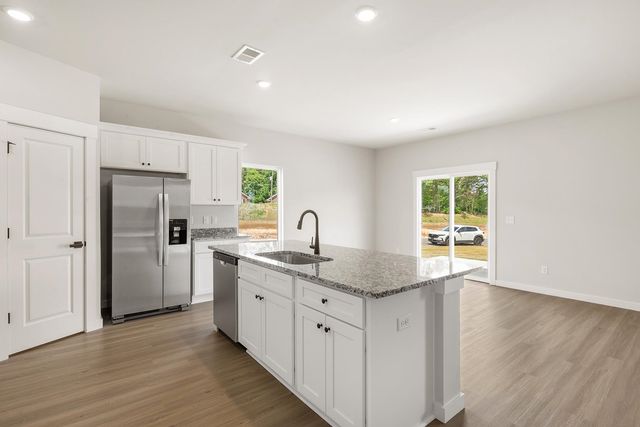 1237 Crested Iris Street, Moore, SC 29369